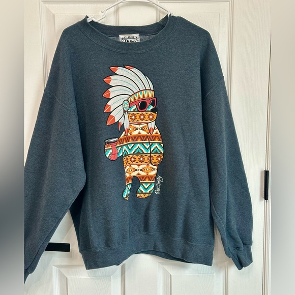 riot society Other - Riot Society Unisex Sweatshirt Gray Fleece Indian Bear Suglasses and Mug Size L
